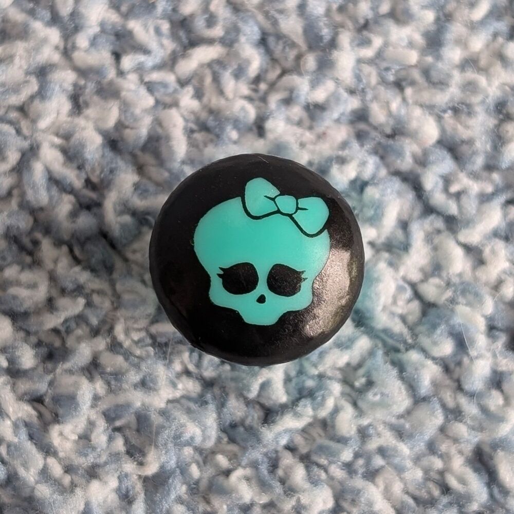 Monster High Doll G3 Haunted High School Replacement Food Aqua Skull Cupcake
